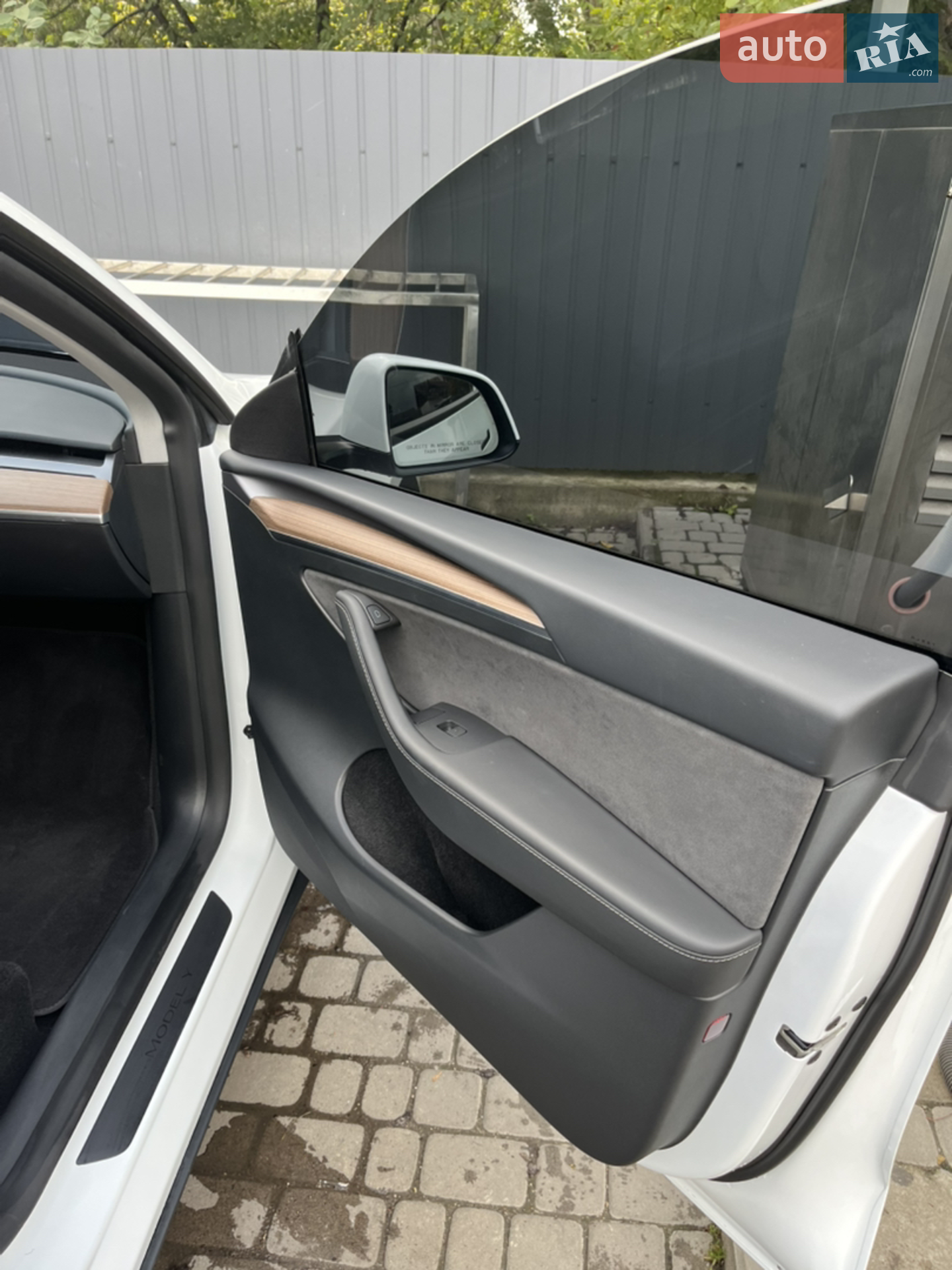 2024 Tesla Model Y - мініатюра 10
