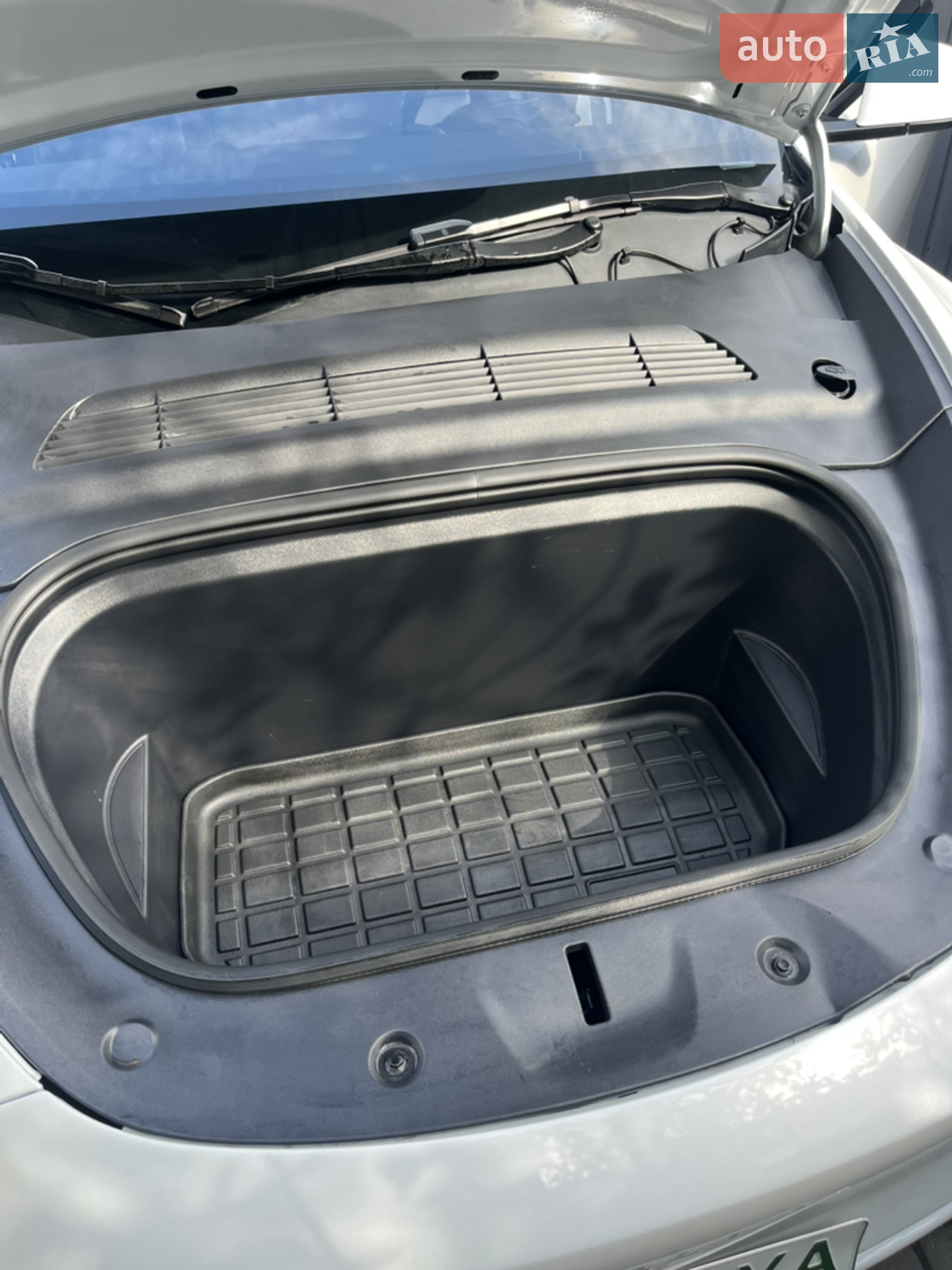 2024 Tesla Model Y - мініатюра 19