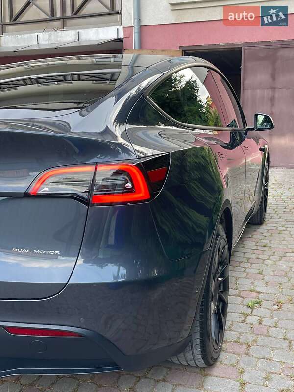 Внедорожник / Кроссовер Tesla Model Y 2020 в Львове