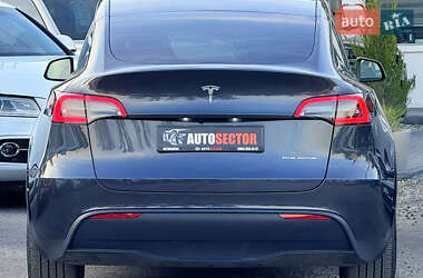 Позашляховик / Кросовер Tesla Model Y 2024 в 