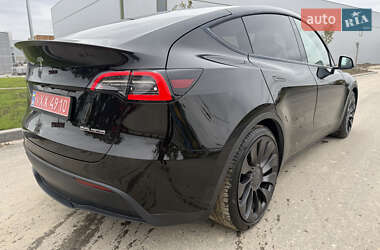 Позашляховик / Кросовер Tesla Model Y 2020 в 