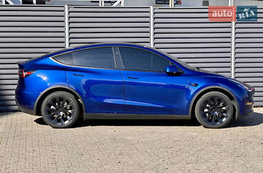 Внедорожник / Кроссовер Tesla Model Y 2023 в 