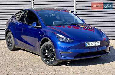 Внедорожник / Кроссовер Tesla Model Y 2023 в 