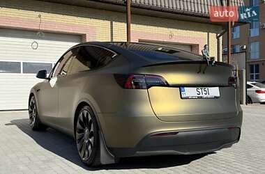 Внедорожник / Кроссовер Tesla Model Y 2024 в 