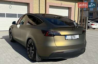 Внедорожник / Кроссовер Tesla Model Y 2024 в 
