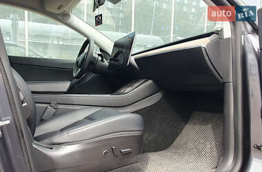 Позашляховик / Кросовер Tesla Model Y 2021 в 