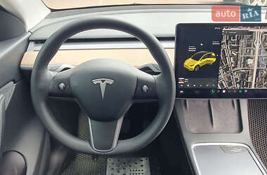 Позашляховик / Кросовер Tesla Model Y 2021 в 