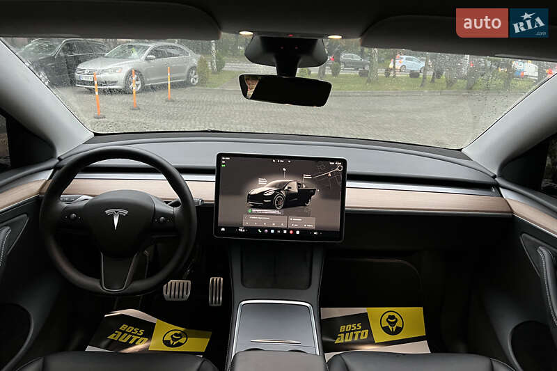 Позашляховик / Кросовер Tesla Model Y 2024 в Львові