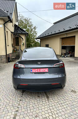 Позашляховик / Кросовер Tesla Model Y 2023 в 