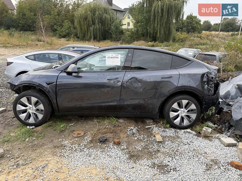 Позашляховик / Кросовер Tesla Model Y 2025 в Луцьку