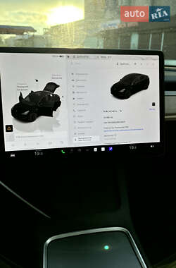 Позашляховик / Кросовер Tesla Model Y 2023 в 