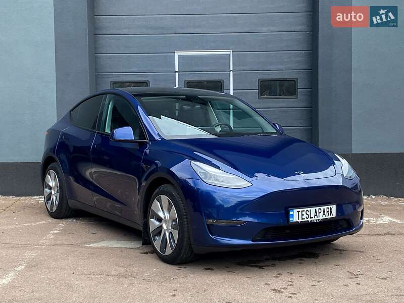 Внедорожник / Кроссовер Tesla Model Y 2022 в Киеве