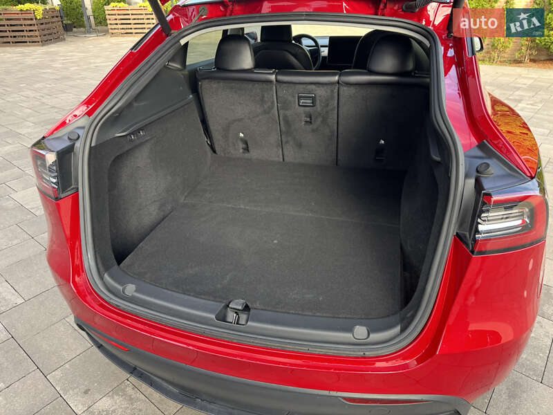 Позашляховик / Кросовер Tesla Model Y 2023 в Луцьку