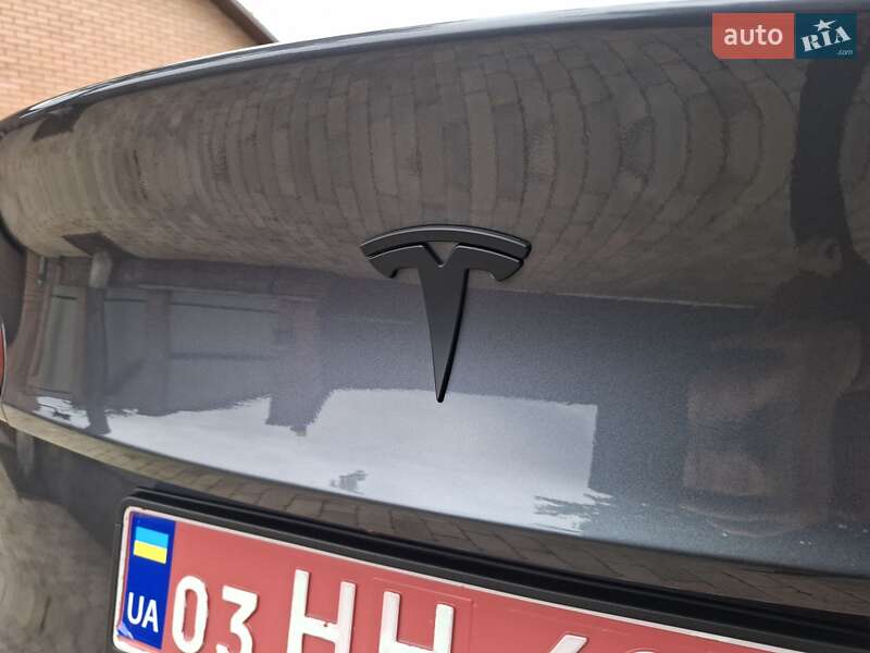 Позашляховик / Кросовер Tesla Model Y 2023 в Києві
