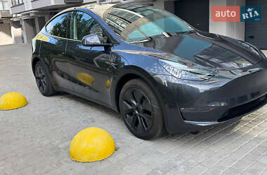 Внедорожник / Кроссовер Tesla Model Y 2024 в 