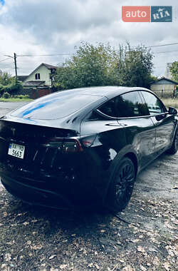 Внедорожник / Кроссовер Tesla Model Y 2024 в 