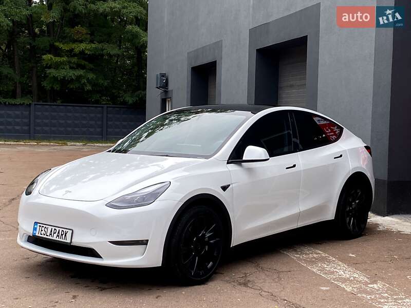 Внедорожник / Кроссовер Tesla Model Y 2023 в Киеве