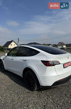 Позашляховик / Кросовер Tesla Model Y 2023 в 