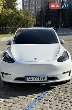 Позашляховик / Кросовер Tesla Model Y 2022 в 