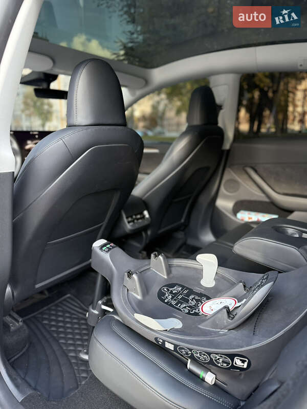 Позашляховик / Кросовер Tesla Model Y 2022 в Харкові