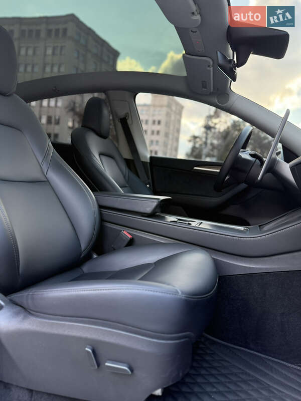 Позашляховик / Кросовер Tesla Model Y 2022 в Харкові