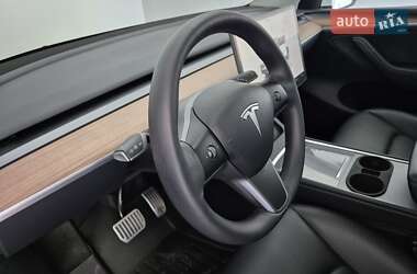 Внедорожник / Кроссовер Tesla Model Y 2023 в 