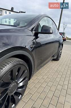 Внедорожник / Кроссовер Tesla Model Y 2022 в 