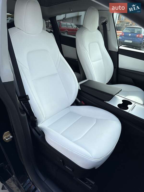 Внедорожник / Кроссовер Tesla Model Y 2022 в Луцке