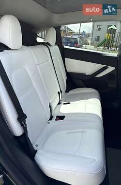 Внедорожник / Кроссовер Tesla Model Y 2022 в 