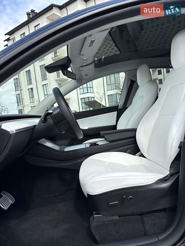 Внедорожник / Кроссовер Tesla Model Y 2022 в Луцке