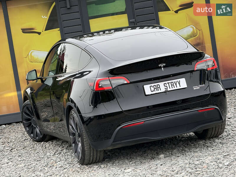 Позашляховик / Кросовер Tesla Model Y 2021 в Стрию