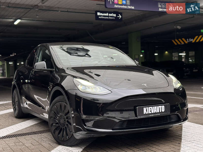 Внедорожник / Кроссовер Tesla Model Y 2023 в Киеве