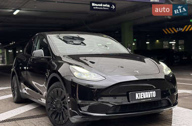Внедорожник / Кроссовер Tesla Model Y 2023 в 