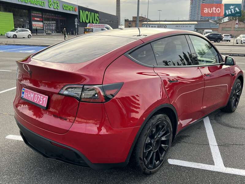Внедорожник / Кроссовер Tesla Model Y 2020 в Киеве