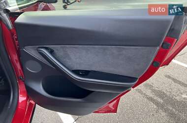 Внедорожник / Кроссовер Tesla Model Y 2020 в 