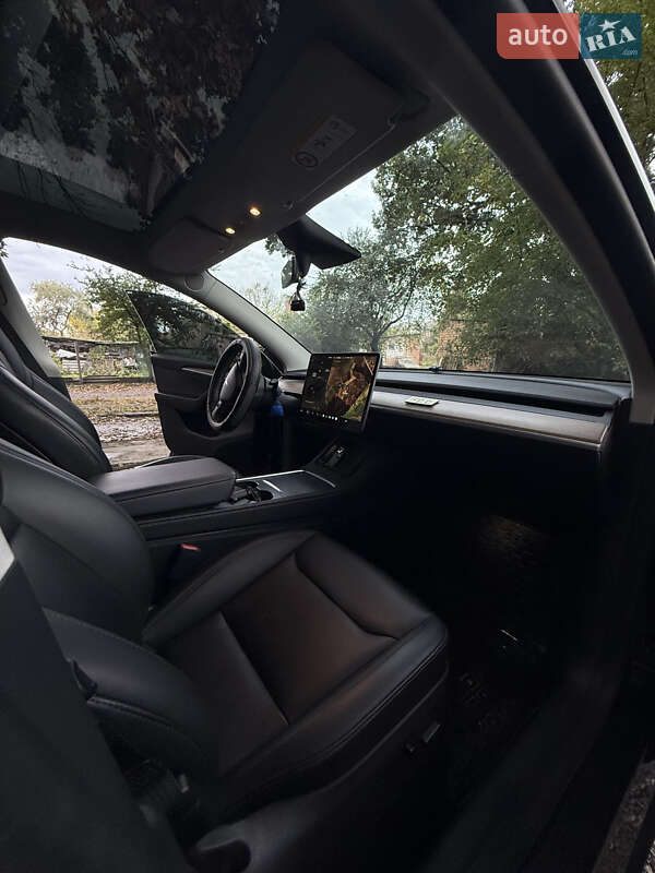 Внедорожник / Кроссовер Tesla Model Y 2023 в Киеве фото 7 Внедорожник / Кроссовер Tesla Model Y 2023 в Киеве