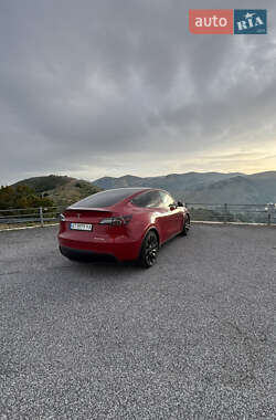 Позашляховик / Кросовер Tesla Model Y 2023 в 