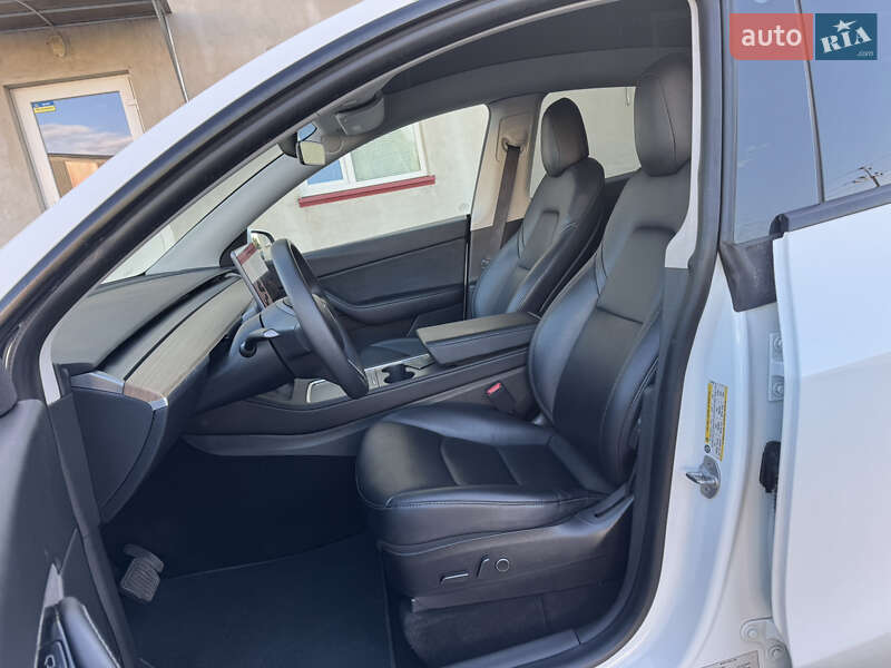 Позашляховик / Кросовер Tesla Model Y 2020 в Луцьку