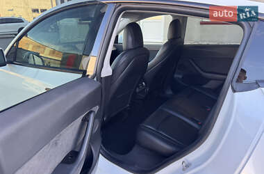 Внедорожник / Кроссовер Tesla Model Y 2020 в 