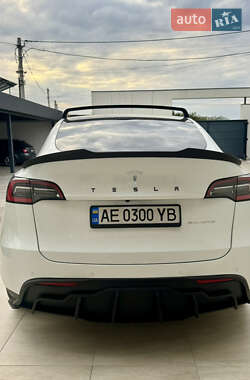 Внедорожник / Кроссовер Tesla Model Y 2021 в 