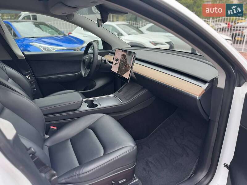 Позашляховик / Кросовер Tesla Model Y 2021 в Одесі