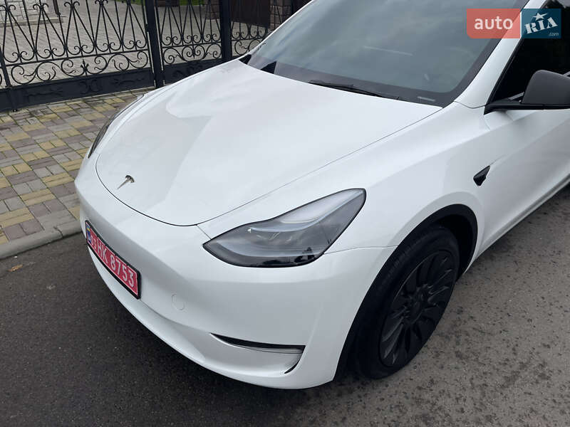Внедорожник / Кроссовер Tesla Model Y 2023 в Луцке