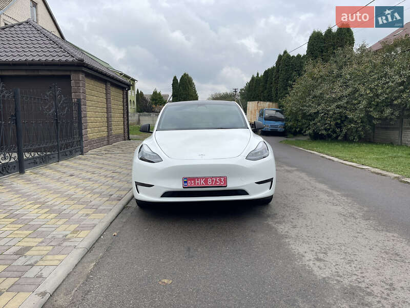 Внедорожник / Кроссовер Tesla Model Y 2023 в Луцке