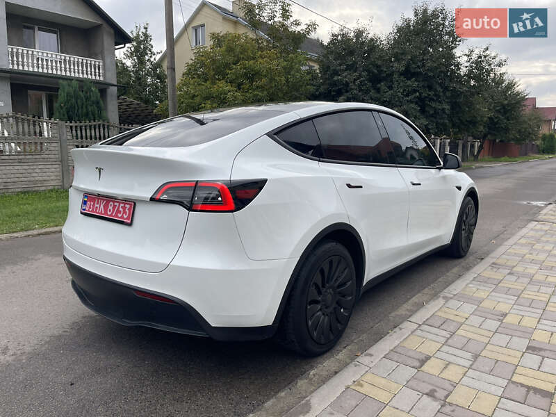 Внедорожник / Кроссовер Tesla Model Y 2023 в Луцке