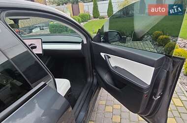 Позашляховик / Кросовер Tesla Model Y 2022 в 