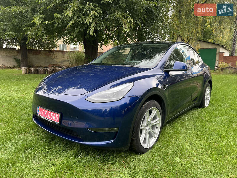 Позашляховик / Кросовер Tesla Model Y 2023 в Львові