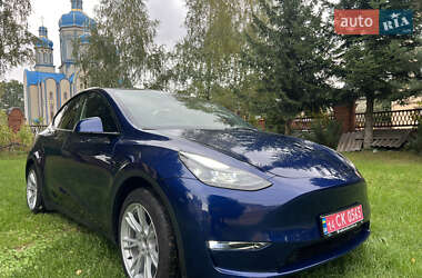 Позашляховик / Кросовер Tesla Model Y 2023 в 