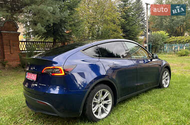 Позашляховик / Кросовер Tesla Model Y 2023 в 