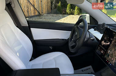 Внедорожник / Кроссовер Tesla Model Y 2021 в 