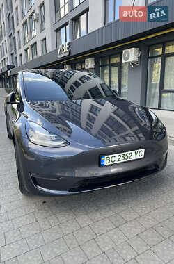 Позашляховик / Кросовер Tesla Model Y 2021 в Львові